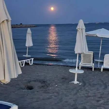 In The Center Of Sarafovo Apartmán